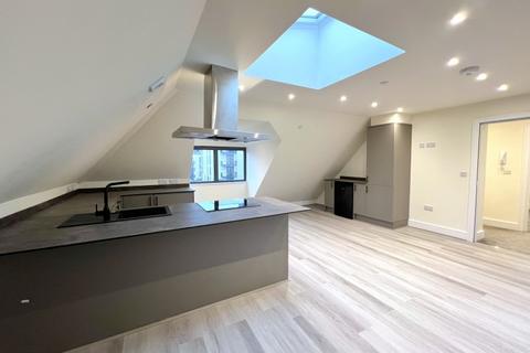 2 bedroom apartment to rent, West Byfleet, Surrey, KT14