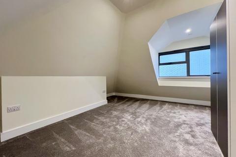 2 bedroom apartment to rent, West Byfleet, Surrey, KT14