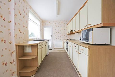 5 bedroom semi-detached house to rent, Gordon Road, Chadwell Heath, RM6