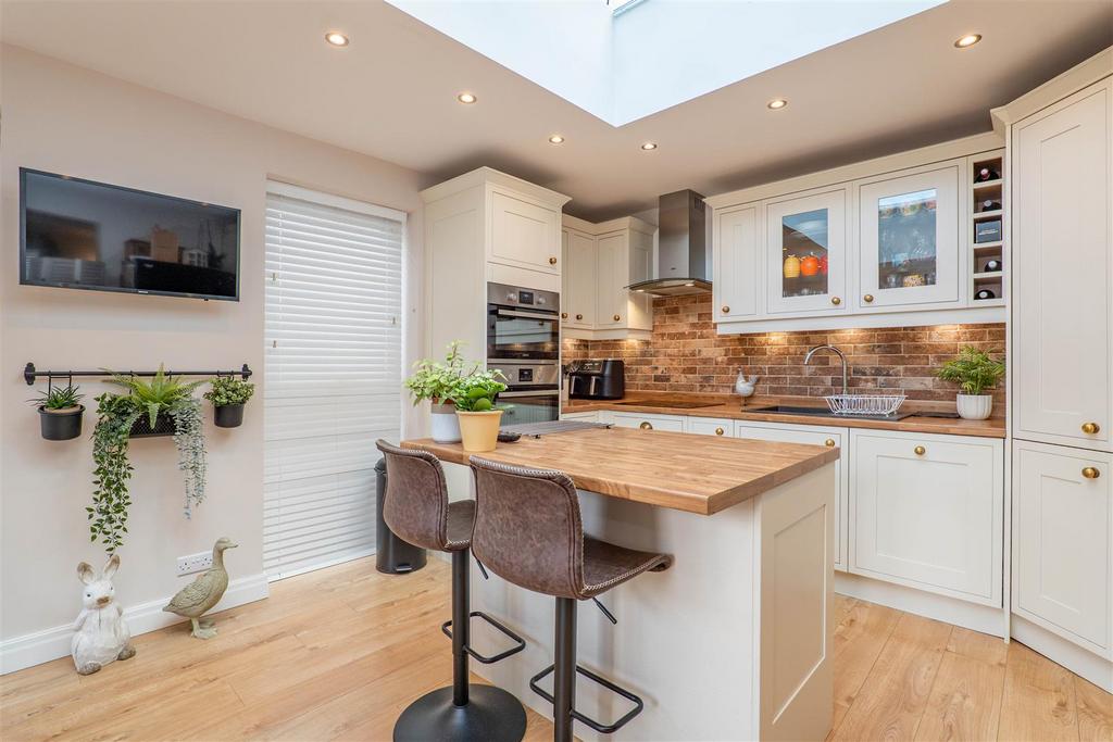 Kitchen/Breakfast Room