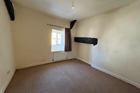 2 bedroom terraced house for sale, Bampton Street, Tiverton