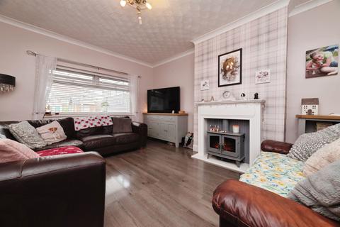 3 bedroom terraced house for sale, East Ella Drive, Hull