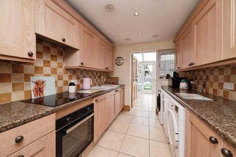 3 bedroom terraced house for sale, East Ella Drive, Hull