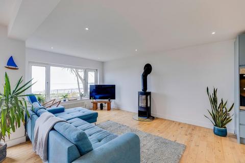 4 bedroom detached house for sale, Seaview Drive, Ogmore-By-Sea, Vale of Glamorgan, CF32 0PB