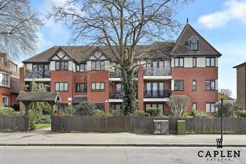 700 High Road, Buckhurst Hill