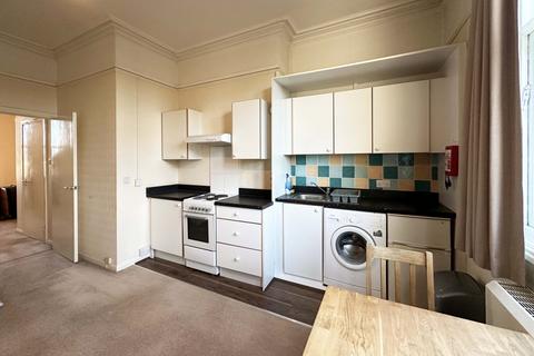 undefined, Alexandra Court