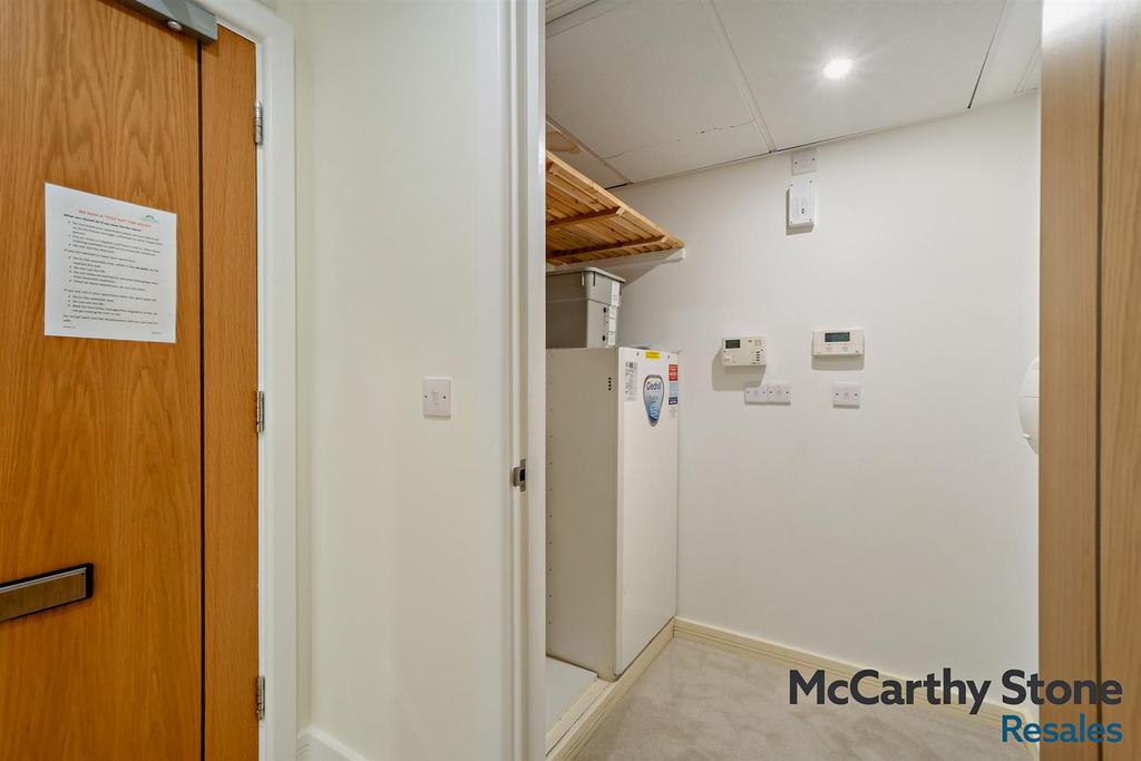 8681715-interior05-800.jpg
