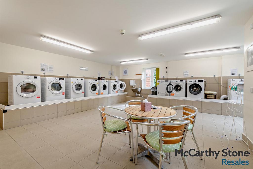 8681715-interior15-800.jpg