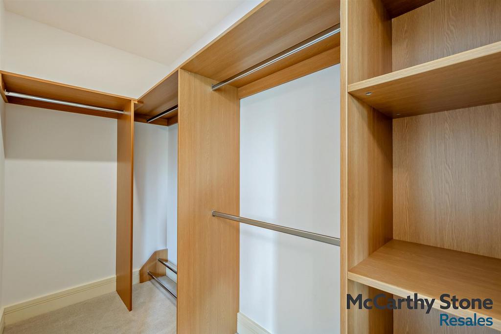 8681715-interior04-800.jpg