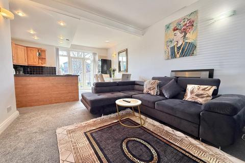 3 bedroom semi-detached house for sale, Arlington Avenue, Denton