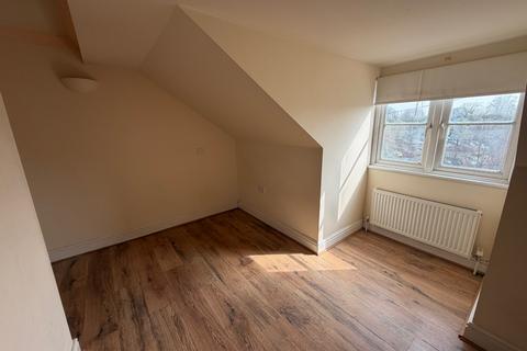 3 bedroom semi-detached house to rent, Masons Yard, Romsey, SO51