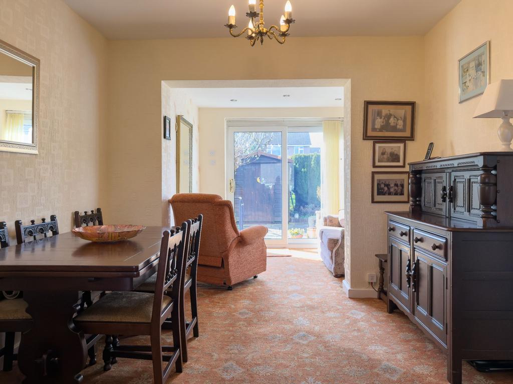 Dining room to lounge