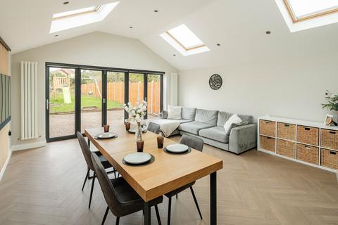 undefined, Mount Park Avenue, South Croydon CR2