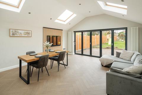 undefined, Mount Park Avenue, South Croydon CR2