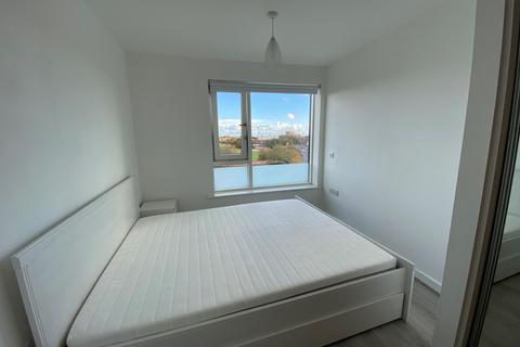 1 bedroom flat to rent, The Crescent, Gunwharf Quays, PO1