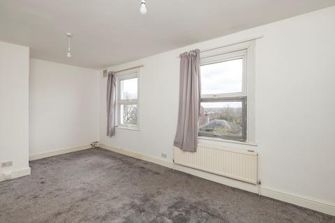2 bedroom flat to rent, St Germans Road, SE23