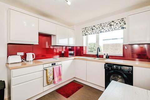 2 bedroom flat for sale, Bath Road, Worthing, West Sussex, BN11