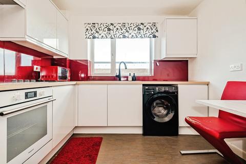 2 bedroom flat for sale, Bath Road, Worthing, West Sussex, BN11