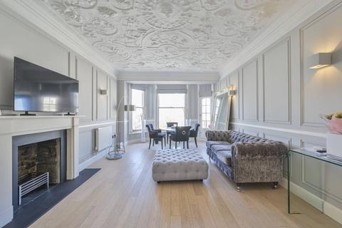 2 bedroom flat for sale, Queens Gate, South Kensington, London, SW7