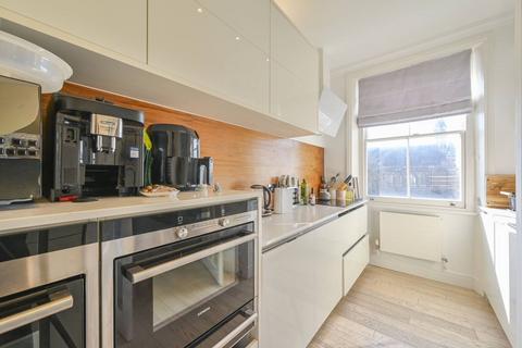 2 bedroom flat for sale, Queens Gate, South Kensington, London, SW7