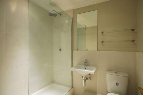 1 bedroom flat to rent, Nevern Square, Earls Court, London, SW5