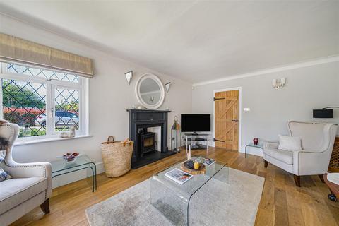 undefined, Longfield Avenue, Newbarn