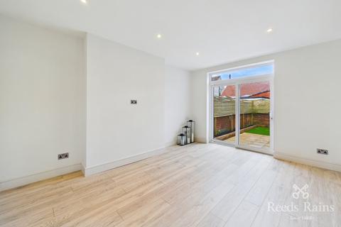4 bedroom semi-detached house for sale, Kingston Avenue, Lancashire FY4