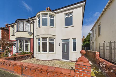 Semi-detached house - Kingston Avenue, Lancashire FY4