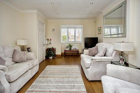 3 bedroom detached house for sale, Cheviot Green, Warsash, SO31 9BT