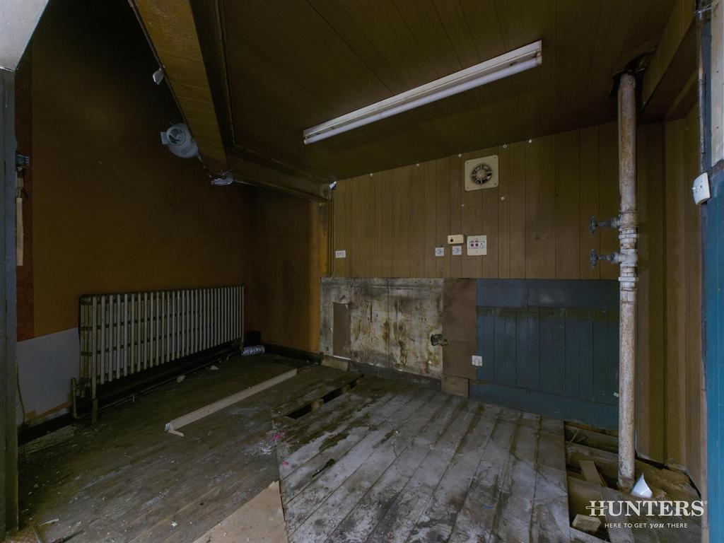 CAM05287 G0-PR0170-STILL007.jpg