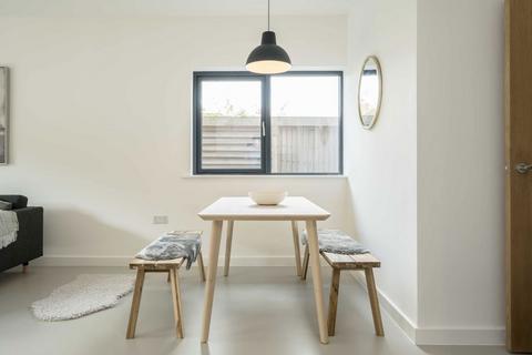 undefined, Florence Avenue, Morden SM4