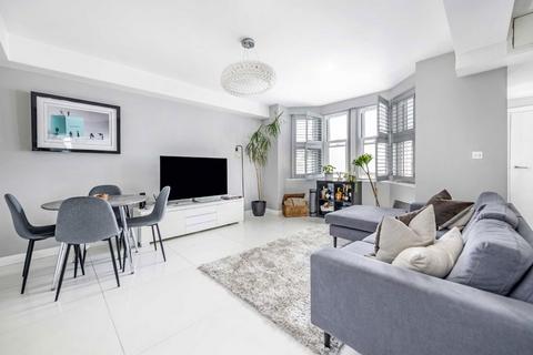 2 bedroom flat to rent, Maygrove Road, London NW6