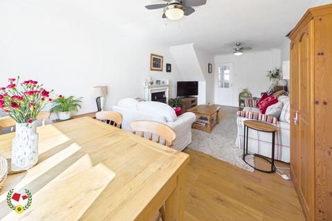 undefined, Pear Tree Close, Hardwicke, GL2