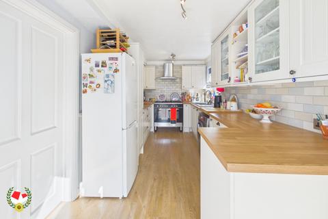 undefined, Pear Tree Close, Hardwicke, GL2