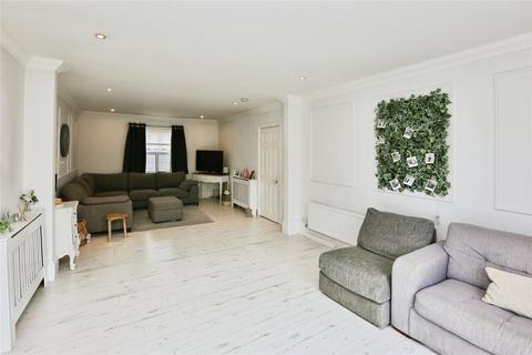 4 bedroom detached house for sale, Church Road, Locks Heath, Southampton, Hampshire, SO31