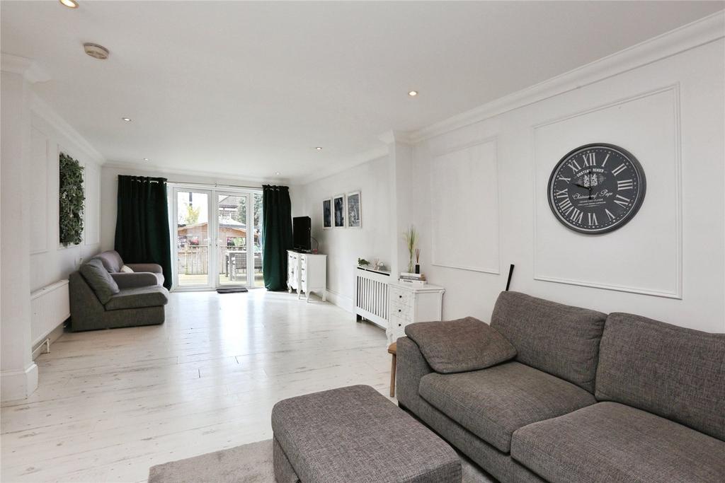 Main House Lounge