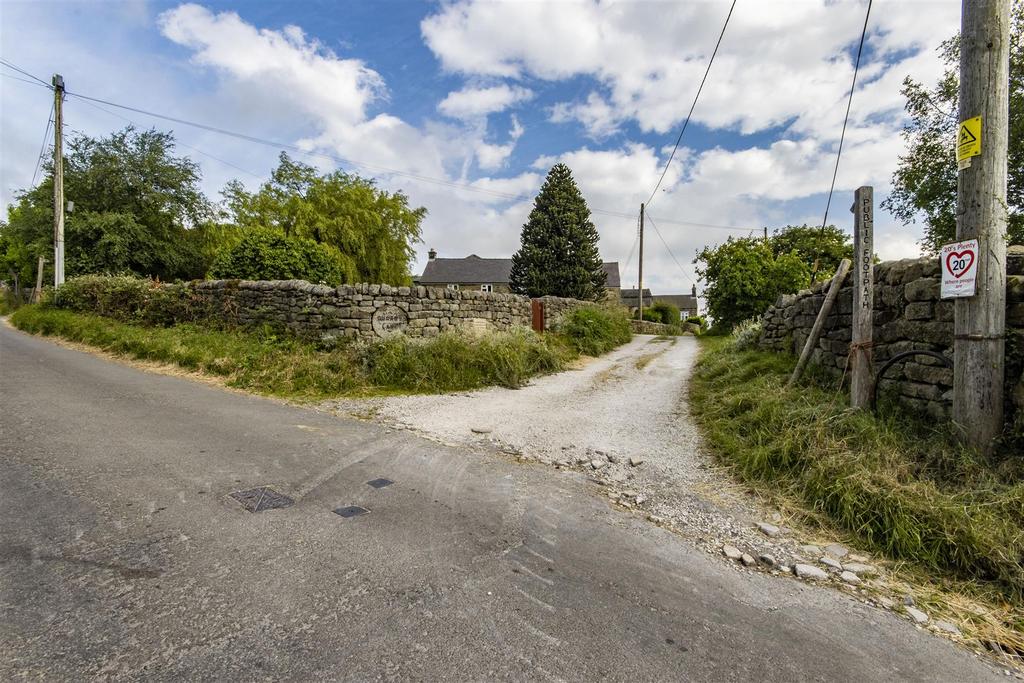 Lane up to property