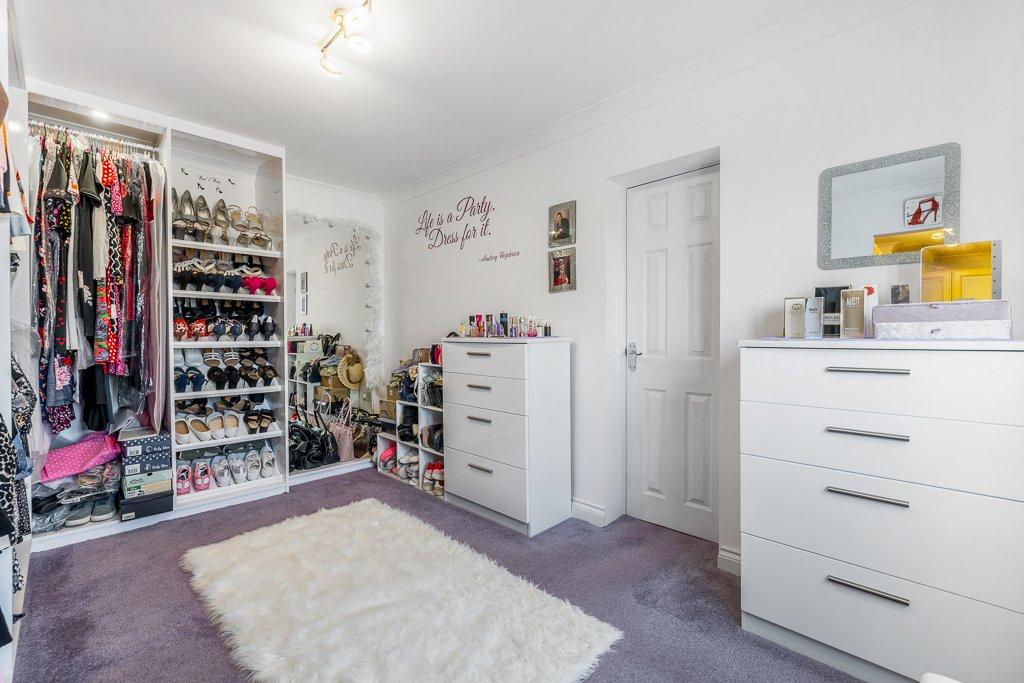Walk-In Dressing