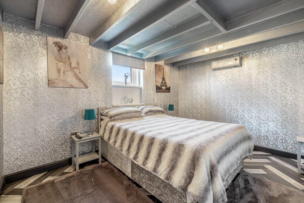 Annexe Bedroom