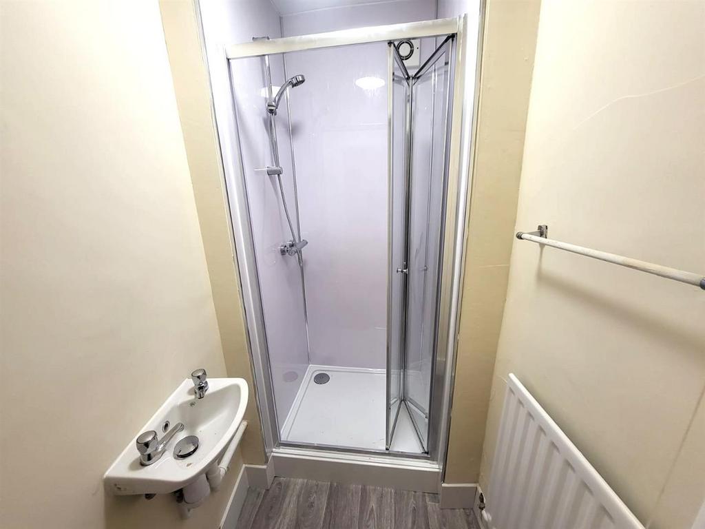 Shared Shower Facilites