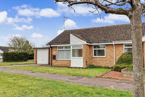 2 bedroom semi-detached bungalow for sale, Rosedale Gardens, Lowestoft NR33