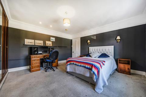 2 bedroom apartment for sale, Granville Park, Blackheath, London