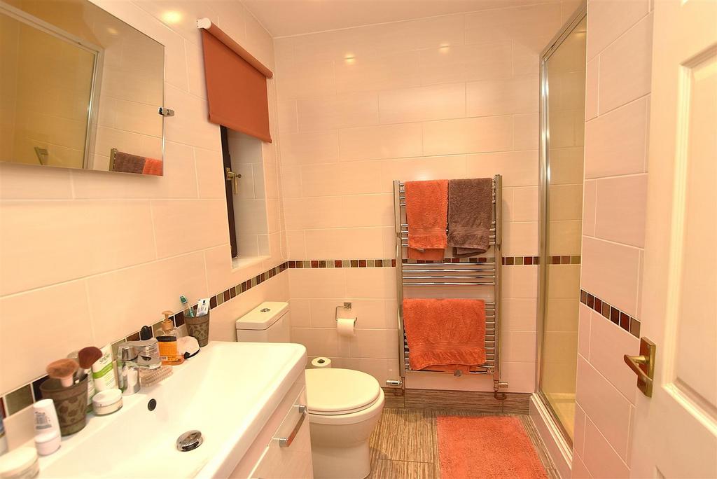 En-Suite Shower