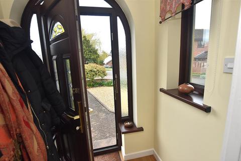 undefined, Ross Close, Exeter EX1