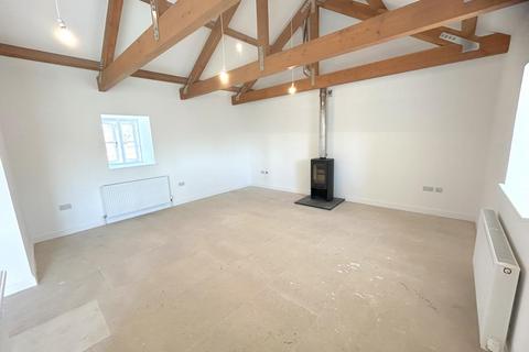 3 bedroom barn conversion for sale, Trewennack TR13