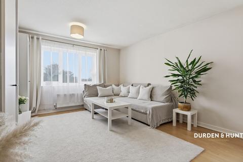 1 bedroom flat for sale, Turner Road, Hornchurch, RM12
