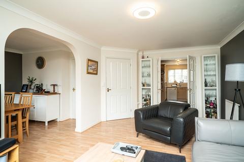 4 bedroom detached house for sale, Orchard Close, Caddington, LU1