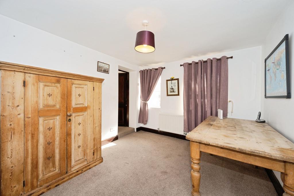 Office/Bedroom 5