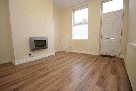 2 bedroom terraced house to rent, Gladstone Street, St. Helens, WA10