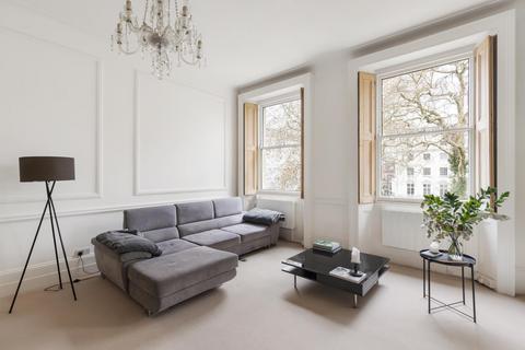 1 bedroom flat for sale, 34 Hyde Park Square, London W2